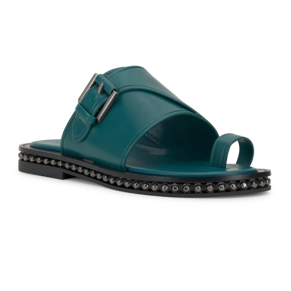 NWOT- Vince Camuto ‘Cooliann’ Studded Leather Toe Loop Sandal